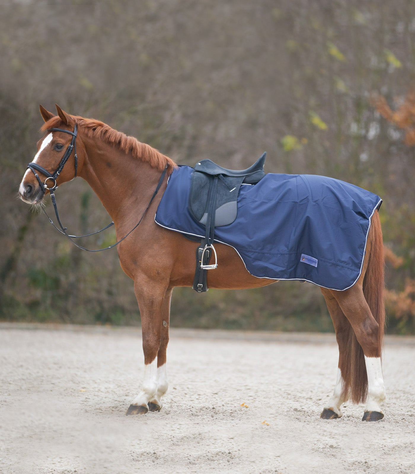 Couverture de pluie COMFORT avec échancrure pour la selle, Full